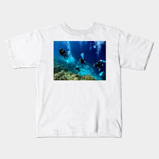 scuba divers Kids T-Shirt